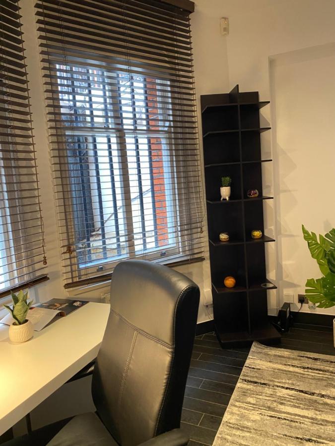 Beautiful Modern Studio In High Street Kensington Lägenhet London Exteriör bild