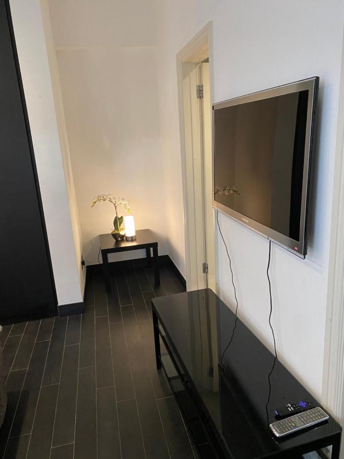 Beautiful Modern Studio In High Street Kensington Lägenhet London Exteriör bild