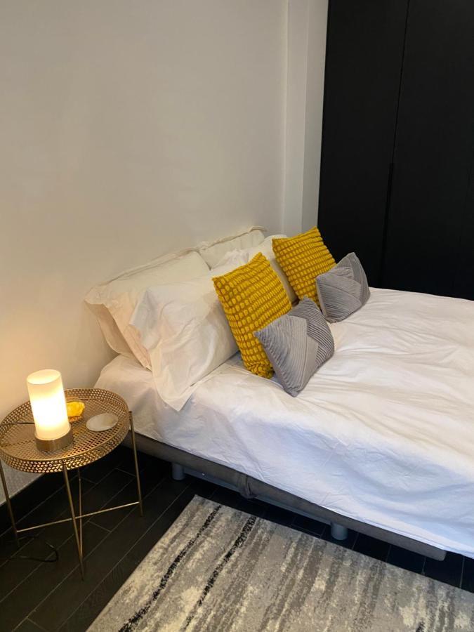 Beautiful Modern Studio In High Street Kensington Lägenhet London Exteriör bild